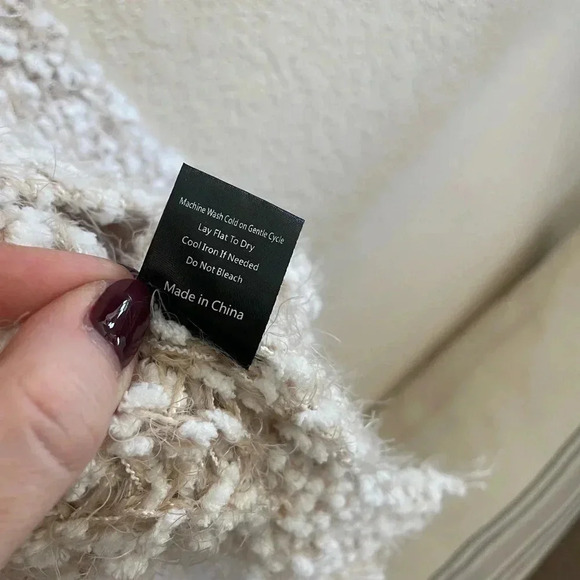 POL Chunky Knit Sweater Size Large - Picture 6 of 7